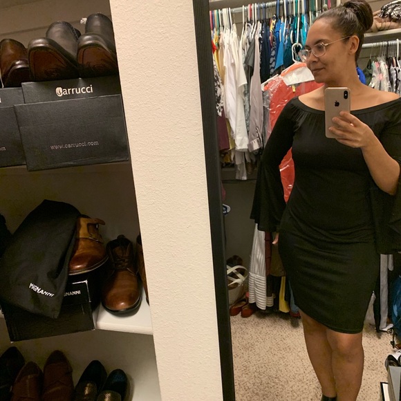 ๐Host Pick: 10/11 & 10/31/18๐พ Bell Sleeve Dress - Picture 6 of 7